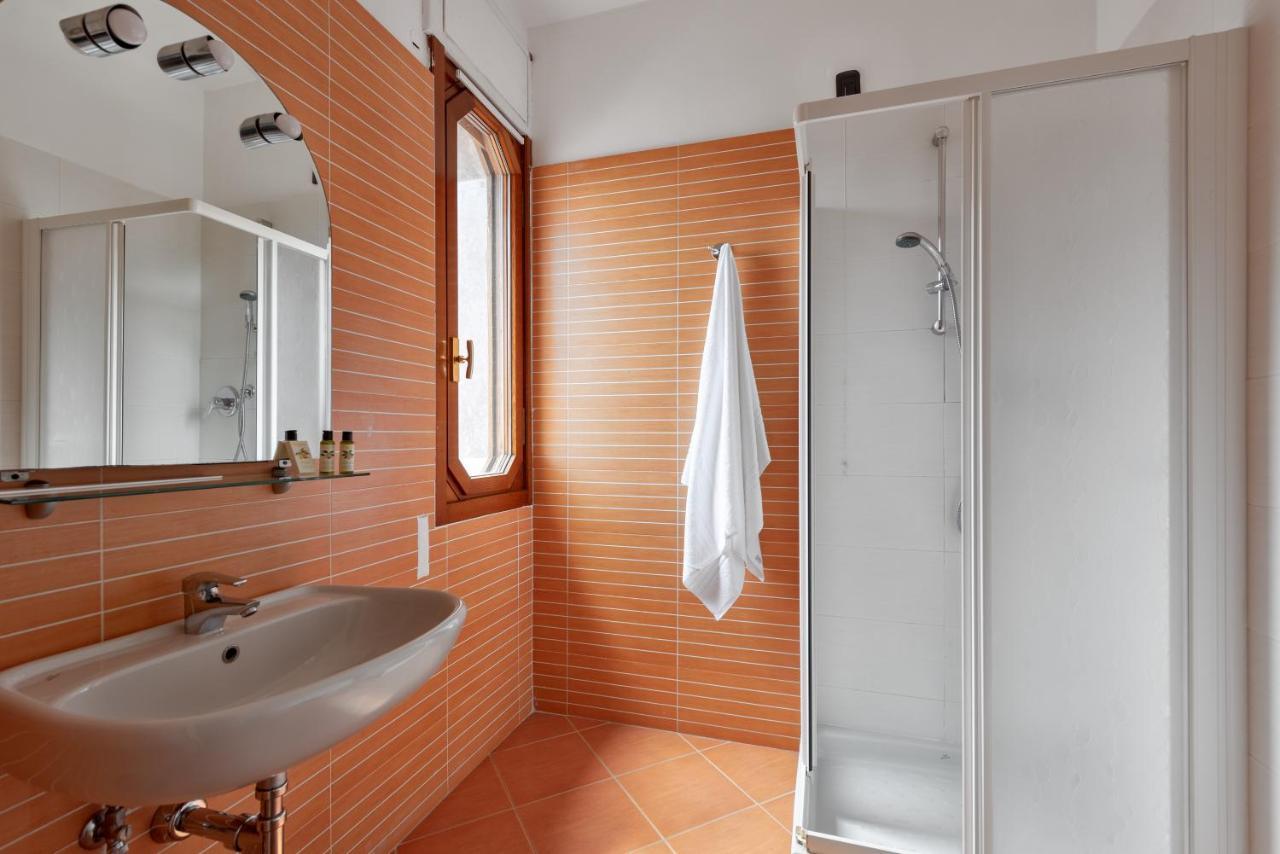 אלסיו Hotel Riva מראה חיצוני תמונה