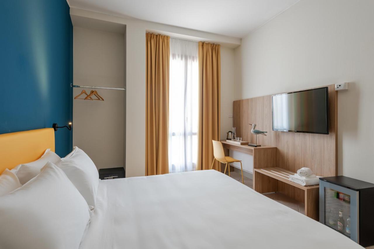אלסיו Hotel Riva מראה חיצוני תמונה